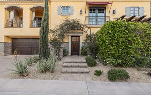 Private Tuscan-Inspired Escape in the Heart of Palm Springs - Palm Springs, California
