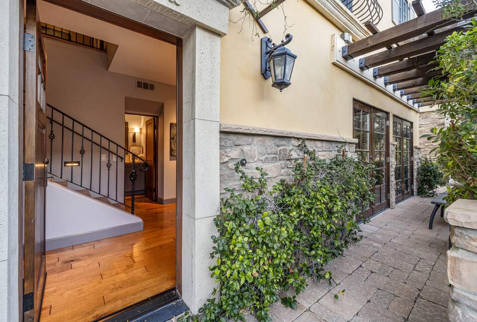 Private Tuscan-Inspired Escape in the Heart of Palm Springs - Palm Springs, California