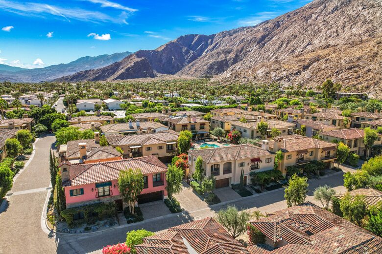 Private Tuscan-Inspired Escape in the Heart of Palm Springs - Palm Springs, California