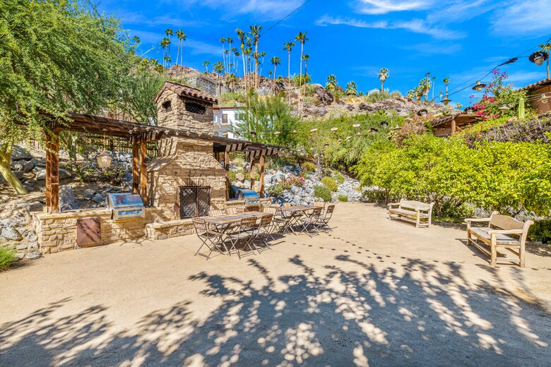 Private Tuscan-Inspired Escape in the Heart of Palm Springs - Palm Springs, California