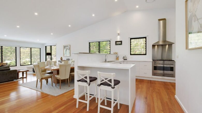 Elevated Bush Retreat with Bay Views Near Lobster Beach - Pretty Beach, Australia