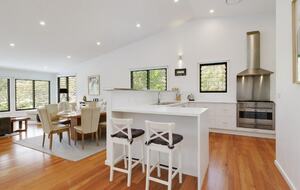 Elevated Bush Retreat with Bay Views Near Lobster Beach - Pretty Beach, Australia