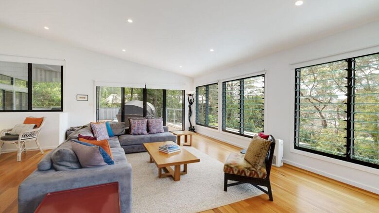 Elevated Bush Retreat with Bay Views Near Lobster Beach - Pretty Beach, Australia