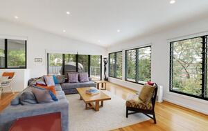 Elevated Bush Retreat with Bay Views Near Lobster Beach - Pretty Beach, Australia