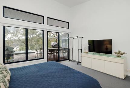 Elevated Bush Retreat with Bay Views Near Lobster Beach - Pretty Beach, Australia