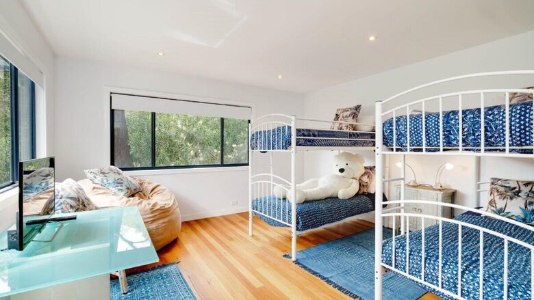 Elevated Bush Retreat with Bay Views Near Lobster Beach - Pretty Beach, Australia