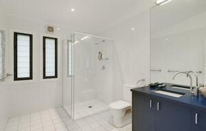 Elevated Bush Retreat with Bay Views Near Lobster Beach - Pretty Beach, Australia