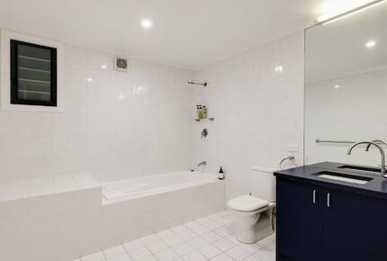 Elevated Bush Retreat with Bay Views Near Lobster Beach - Pretty Beach, Australia