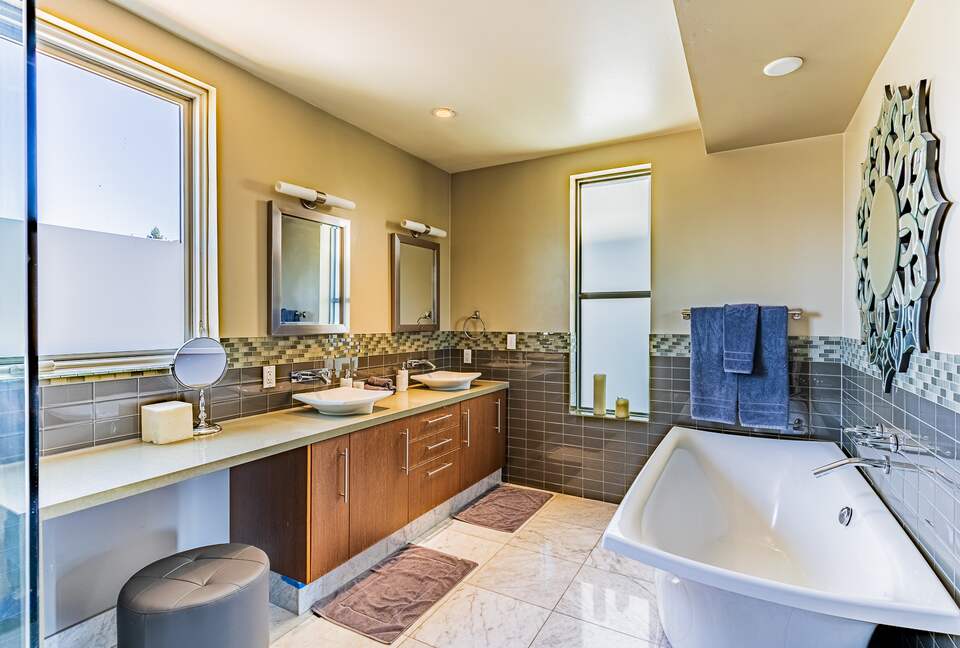 Little Italy Skyline Townhome - San Diego, California