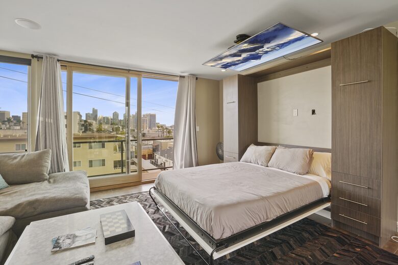 Little Italy Skyline Townhome - San Diego, California