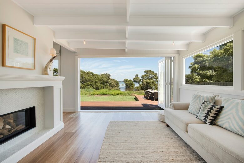 Absolute Bayfront Coastal Escape in Culburra Beach - Culburra Beach, Australia