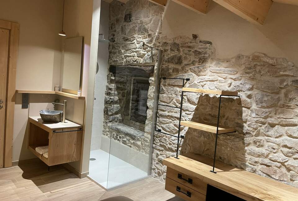 Timeless Pyrenean Estate - Alpens Barcelona, Spain