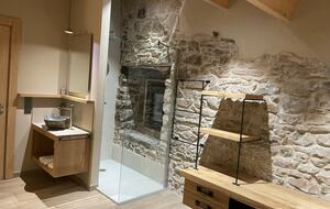 Timeless Pyrenean Estate - Alpens Barcelona, Spain