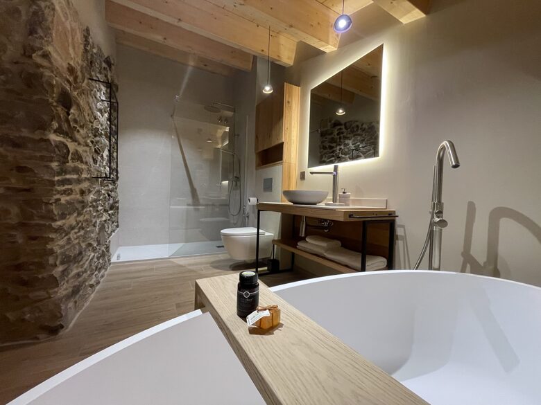 Timeless Pyrenean Estate - Alpens Barcelona, Spain