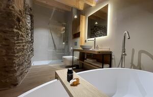 Timeless Pyrenean Estate - Alpens Barcelona, Spain