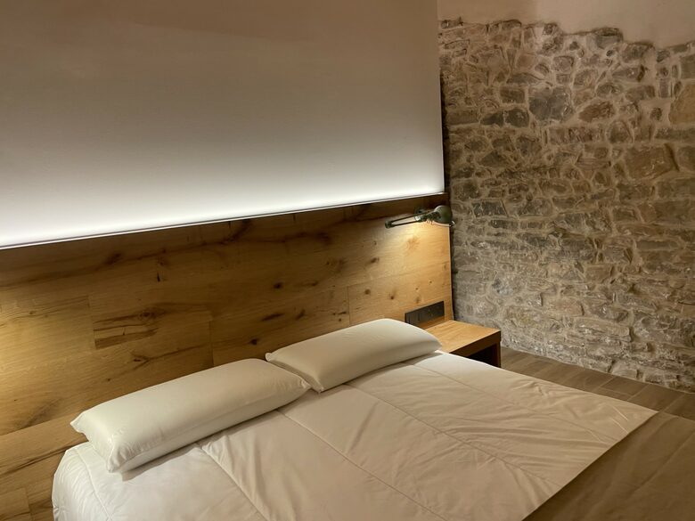 Timeless Pyrenean Estate - Alpens Barcelona, Spain