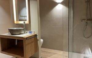 Timeless Pyrenean Estate - Alpens Barcelona, Spain