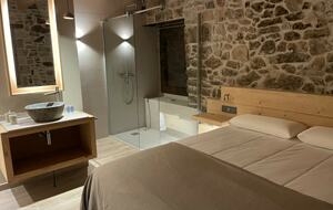 Timeless Pyrenean Estate - Alpens Barcelona, Spain