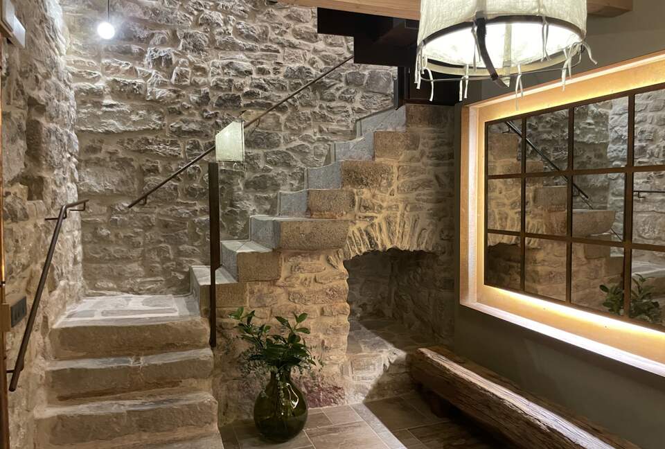 Timeless Pyrenean Estate - Alpens Barcelona, Spain