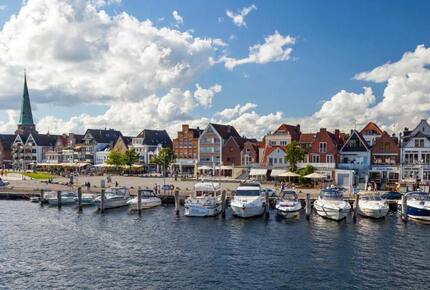 Beachfront Penthouse with Sea Views - Timmendorfer Strand, Lübeck, Germany