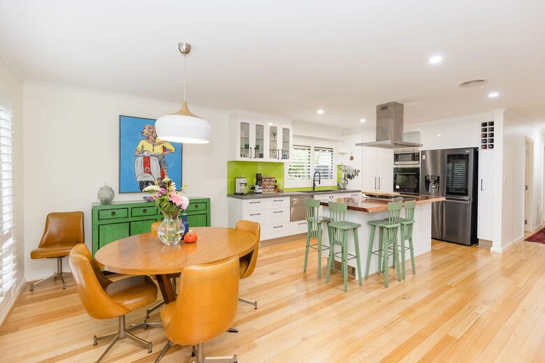 Lake Boga Waterfront Sanctuary with Private Jetty - Lake Boga, Australia