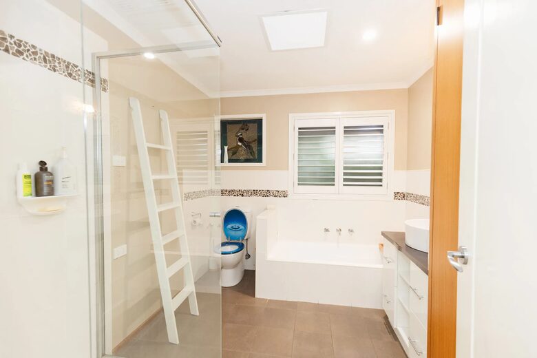 Lake Boga Waterfront Sanctuary with Private Jetty - Lake Boga, Australia