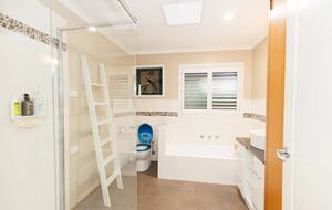 Lake Boga Waterfront Sanctuary with Private Jetty - Lake Boga, Australia