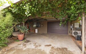 Lake Boga Waterfront Sanctuary with Private Jetty - Lake Boga, Australia