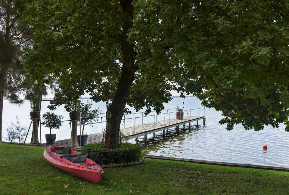 Lake Boga Waterfront Sanctuary with Private Jetty - Lake Boga, Australia