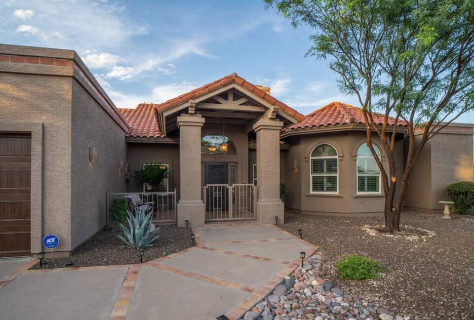 Desert Sunsets and Panoramic Mountain Living in Fountain Hills - Fountain Hills, Arizona