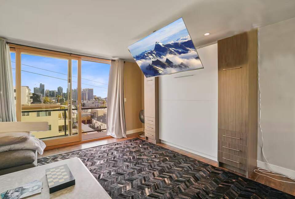 Little Italy Skyline Townhome - San Diego, California