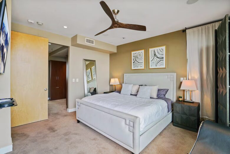 Little Italy Skyline Townhome - San Diego, California