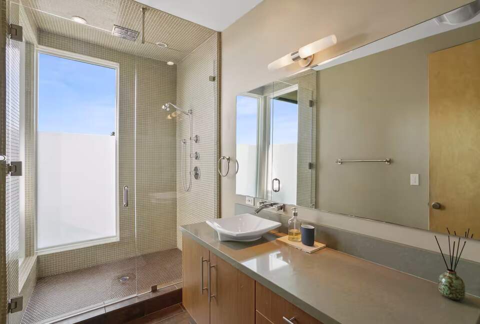 Little Italy Skyline Townhome - San Diego, California