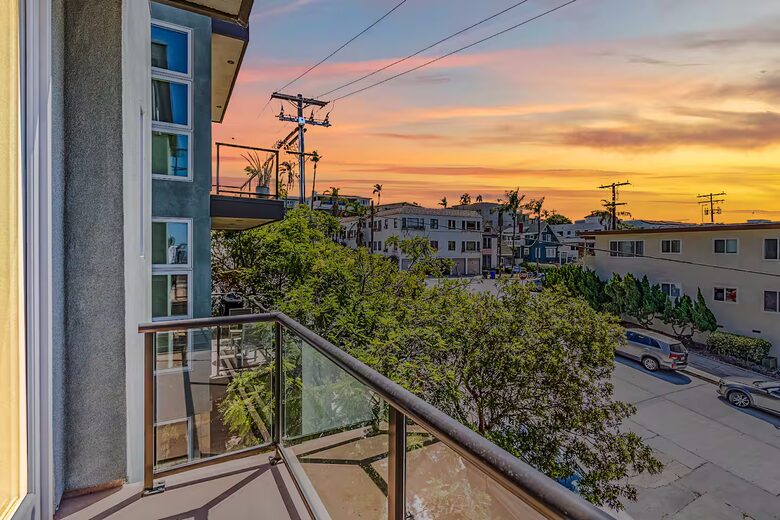 Little Italy Skyline Townhome - San Diego, California