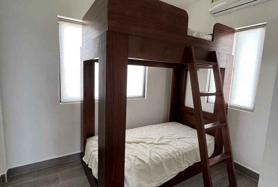 Beachfront Retreat Steps from The Split - Caye Caulker, Belize