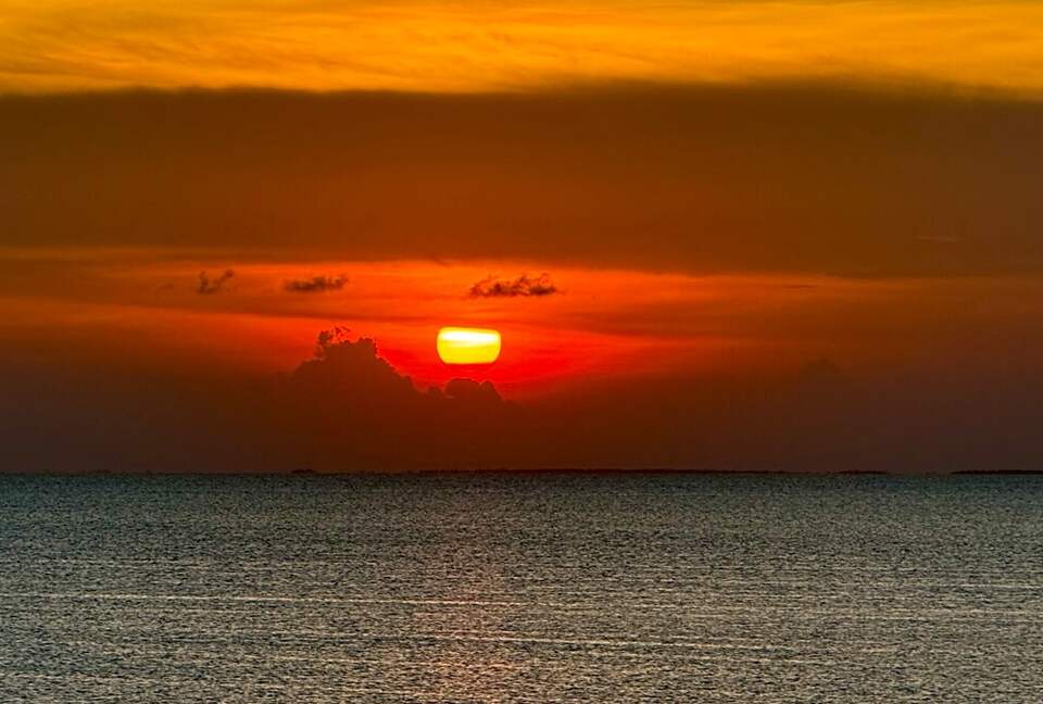 Beachfront Retreat Steps from The Split - Caye Caulker, Belize