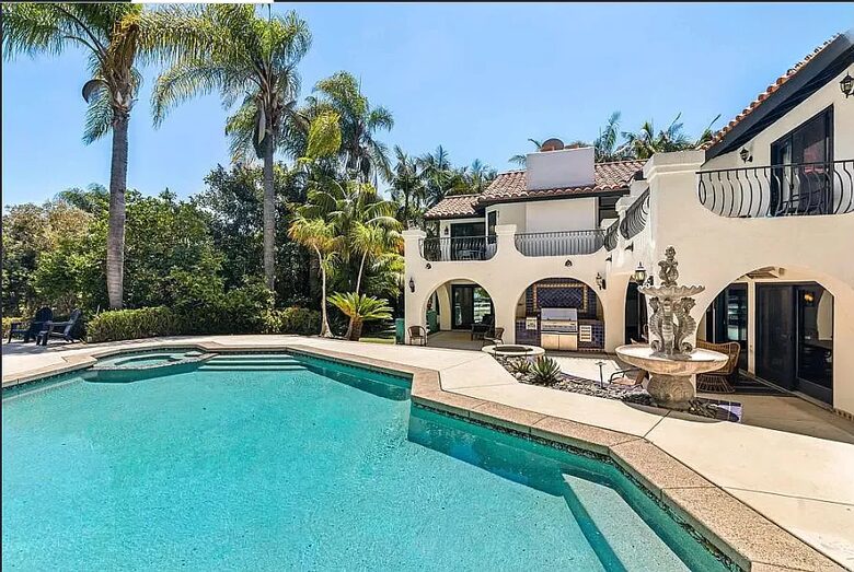 Resort-Style 5BR Retreat in the Heart of Encinitas - Encinitas, California