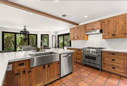 Resort-Style 5BR Retreat in the Heart of Encinitas - Encinitas, California