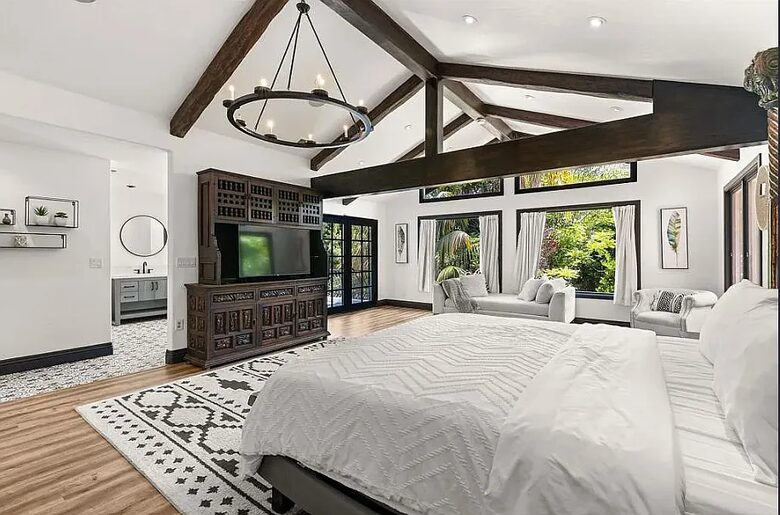 Resort-Style 5BR Retreat in the Heart of Encinitas - Encinitas, California