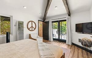 Resort-Style 5BR Retreat in the Heart of Encinitas - Encinitas, California