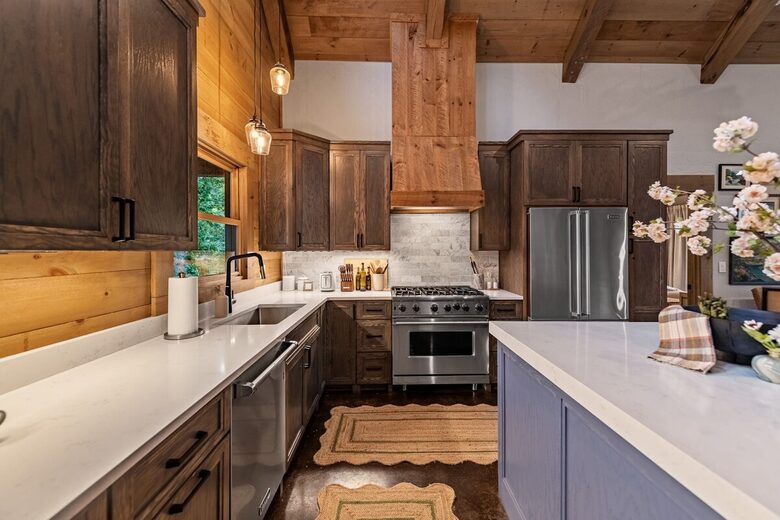 Modern Mountain Retreat on Mountaintown Creek - Ellijay, Georgia