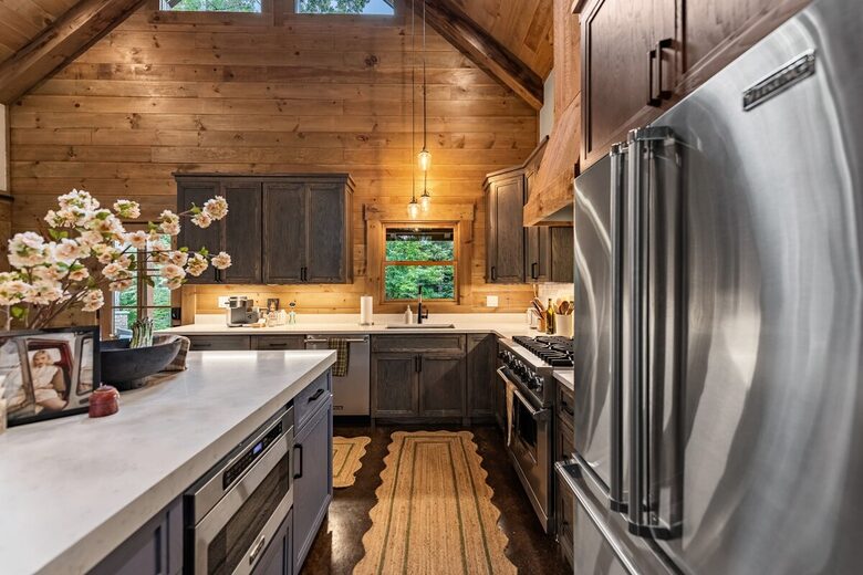 Modern Mountain Retreat on Mountaintown Creek - Ellijay, Georgia