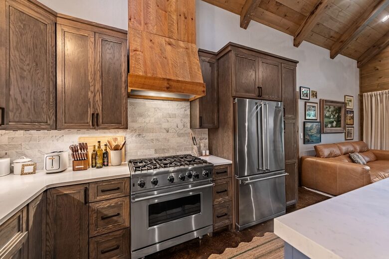 Modern Mountain Retreat on Mountaintown Creek - Ellijay, Georgia