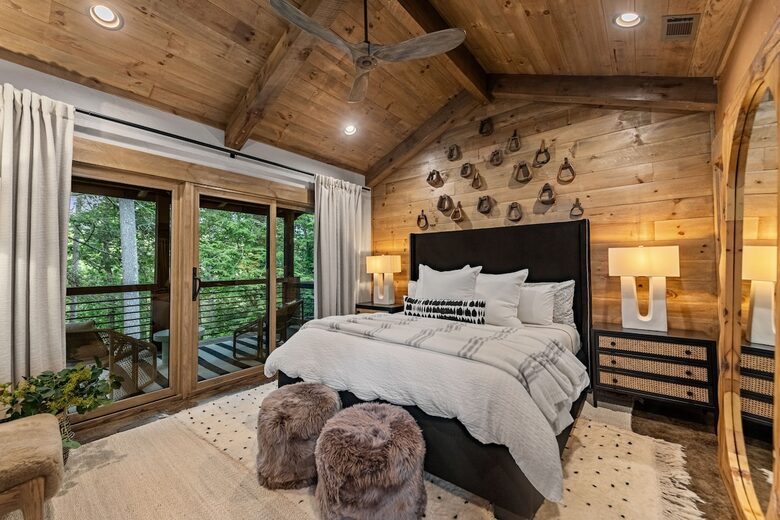 Modern Mountain Retreat on Mountaintown Creek - Ellijay, Georgia