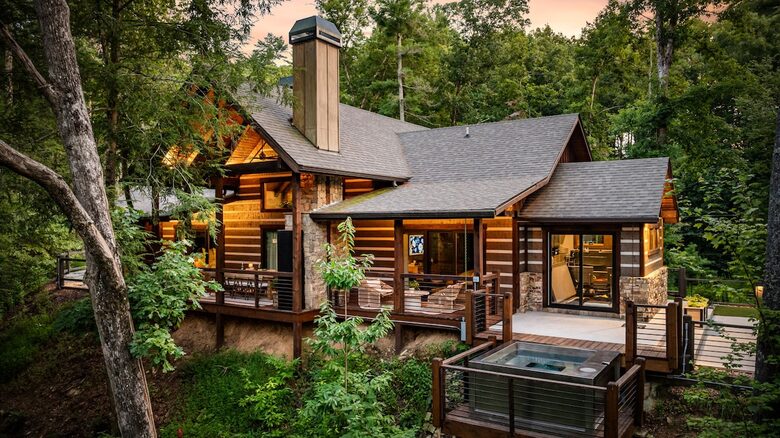 Modern Mountain Retreat on Mountaintown Creek - Ellijay, Georgia