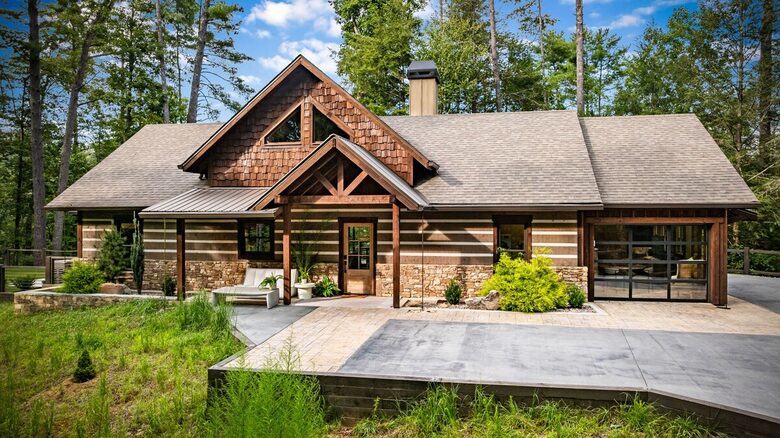 Modern Mountain Retreat on Mountaintown Creek - Ellijay, Georgia