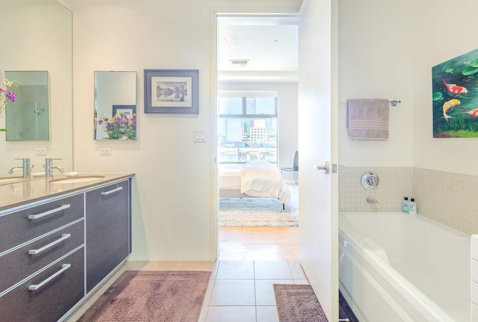 Glass-Walled DTLA Corner Loft with Skyline Views - Los Angeles, California