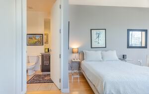 Glass-Walled DTLA Corner Loft with Skyline Views - Los Angeles, California