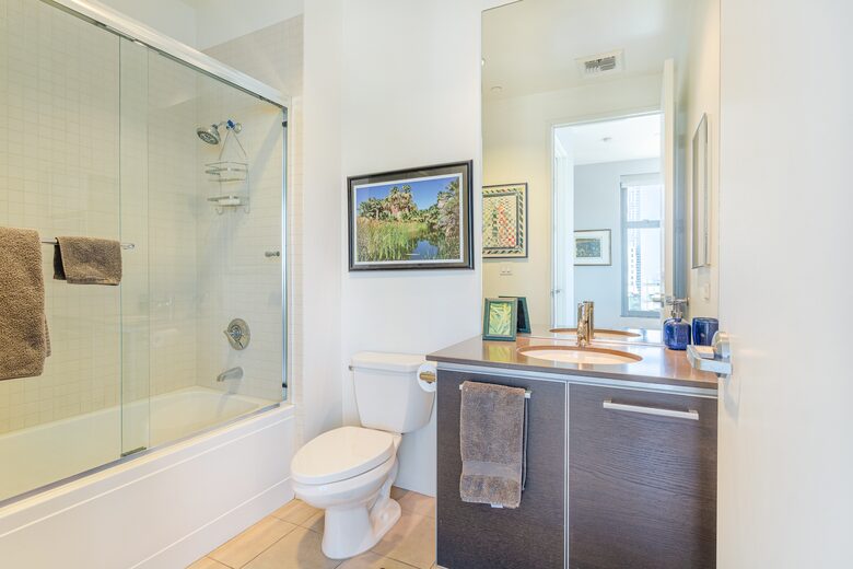 Glass-Walled DTLA Corner Loft with Skyline Views - Los Angeles, California