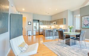 Glass-Walled DTLA Corner Loft with Skyline Views - Los Angeles, California